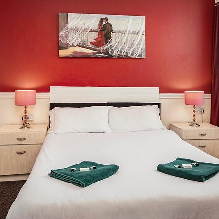 Lanayr Hotel Blackpool Bagian luar foto